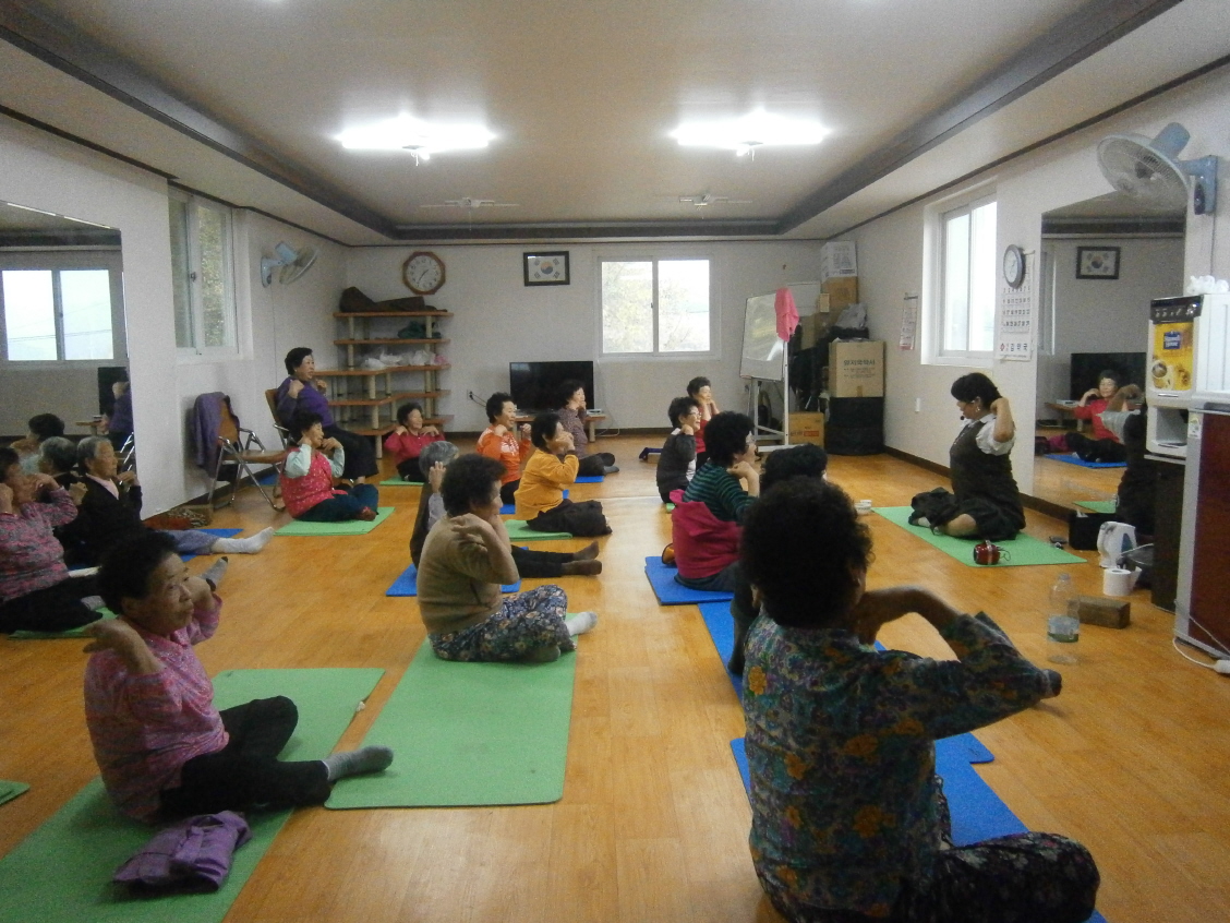 크기변환_1229 건강100세 체조교실