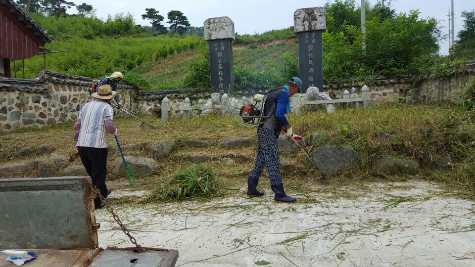 0825 독립유공자 사적지 제초작업