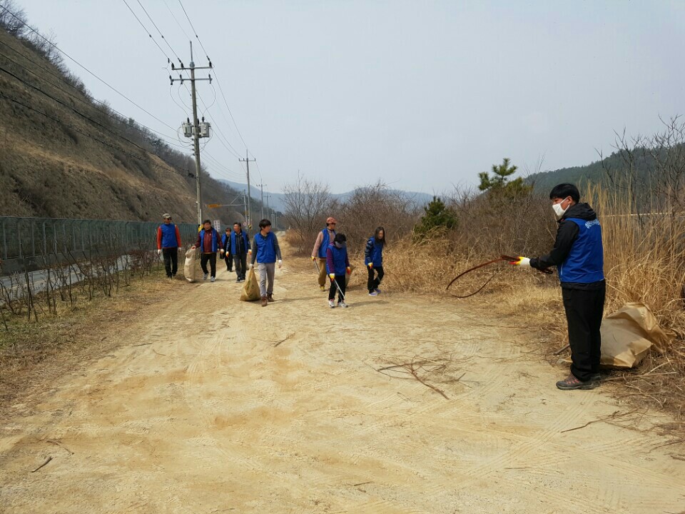0329 대치면 주민자치위원회 환경정화 활동.jpeg