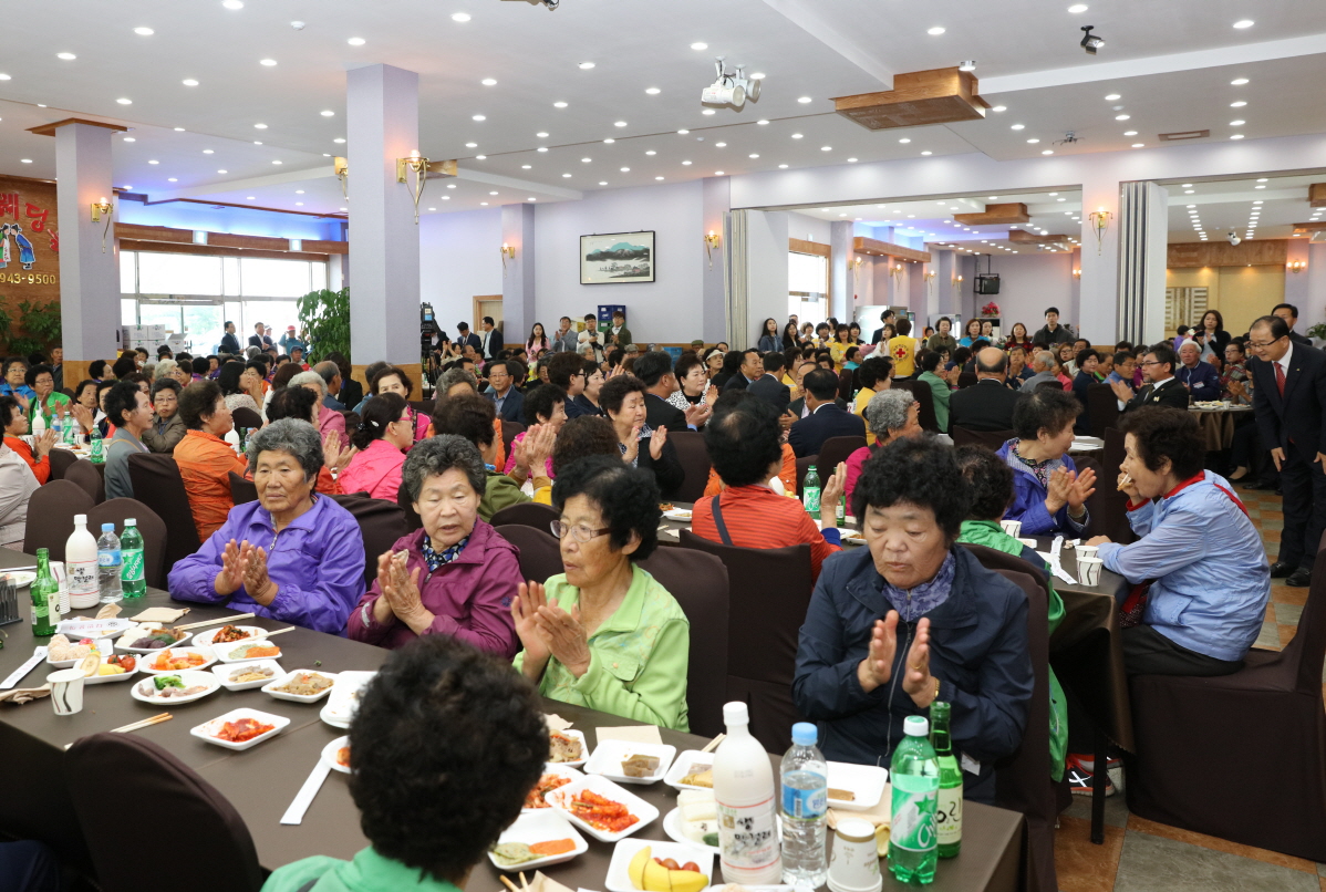 0510 어버이 사랑 경로잔치3