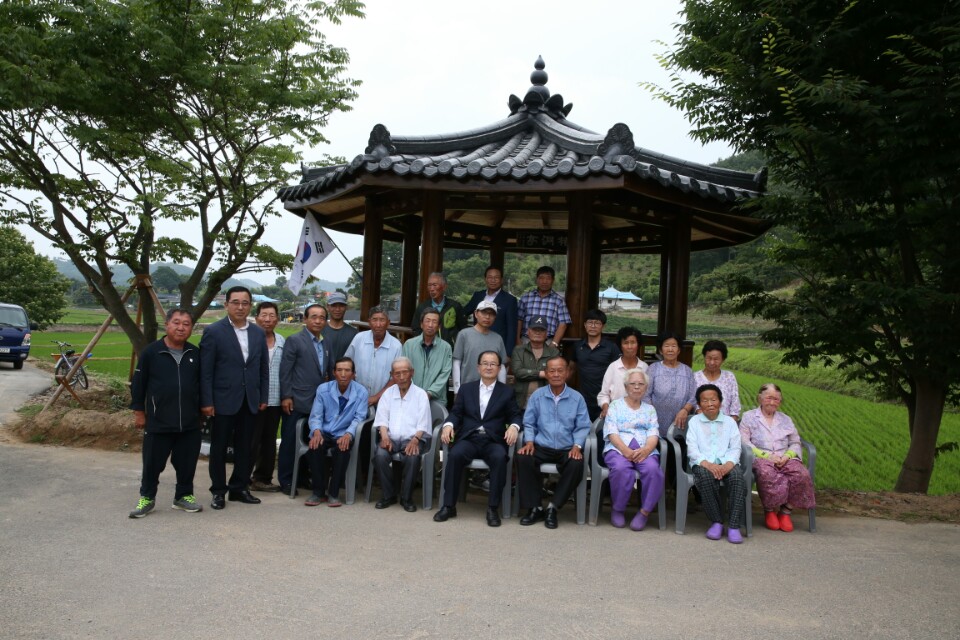 0626 청남면 저동정 정자 준공.JPG