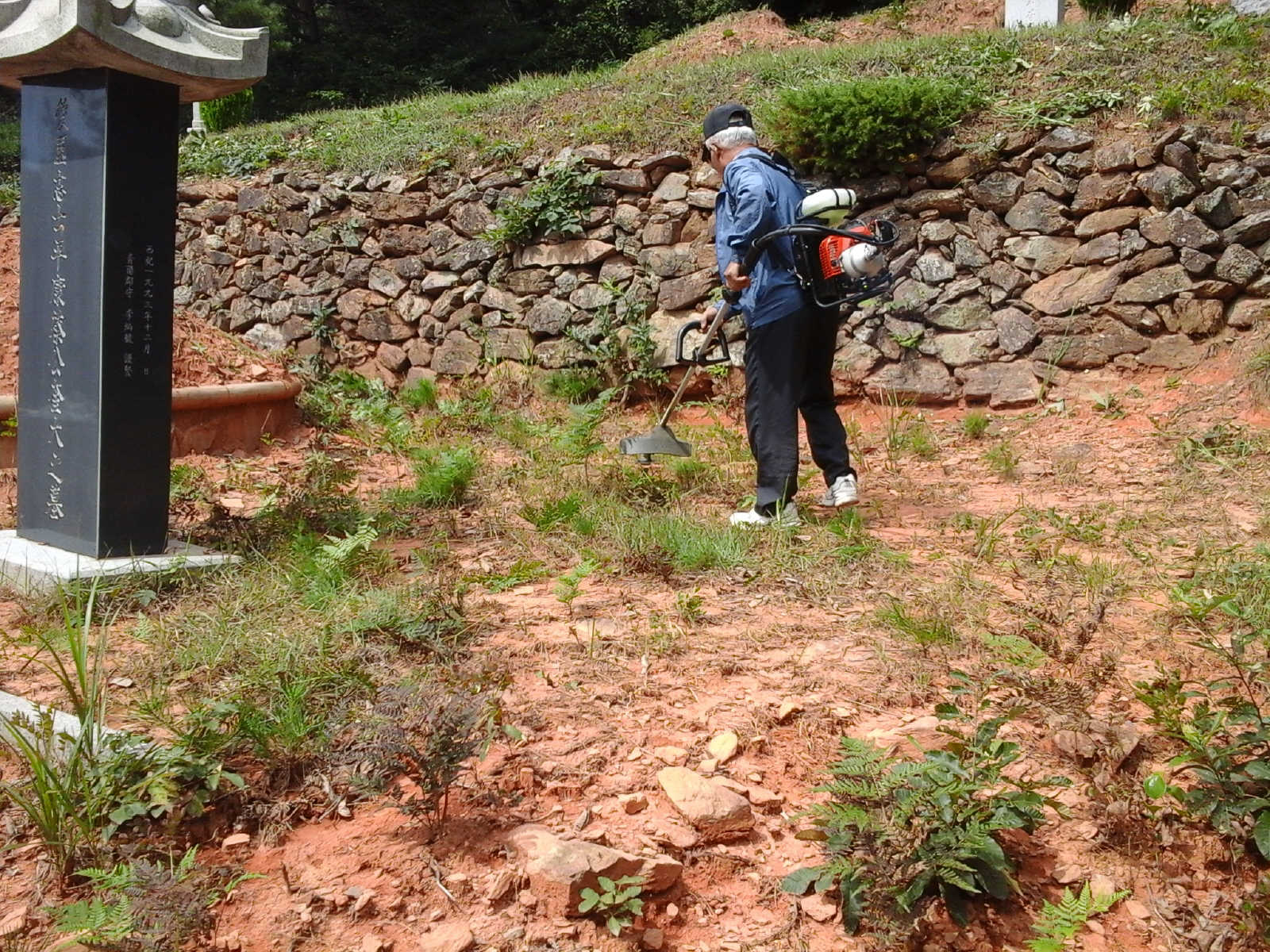 0905 충남정신발양추진남양면위원회 의병 묘소 제초작업