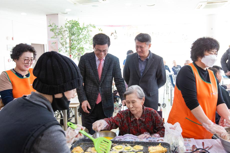 200123_설 맞이 장수어르신 및 노인요양원 방문_0006