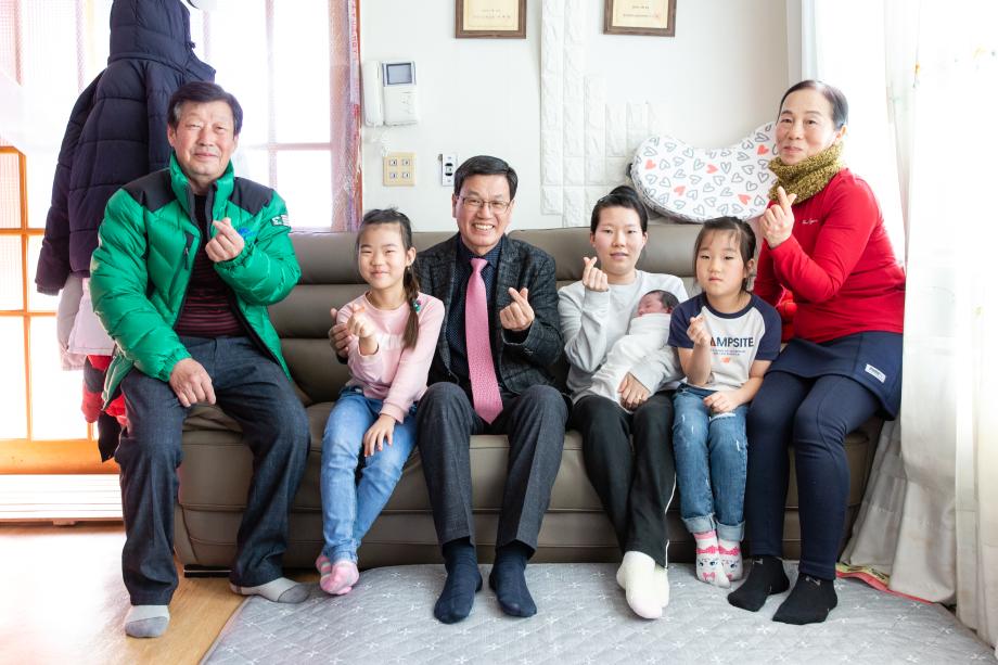 200205_여섯째아이 출산 축하 방문_0006