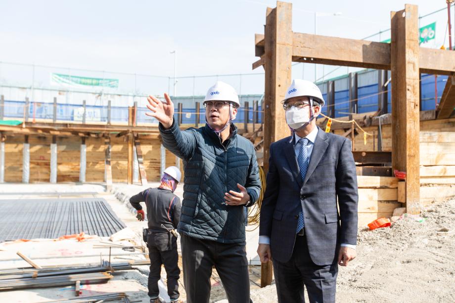 200303_학하동 로컬푸드 직거래 판매장 건설 현장 방문_0001