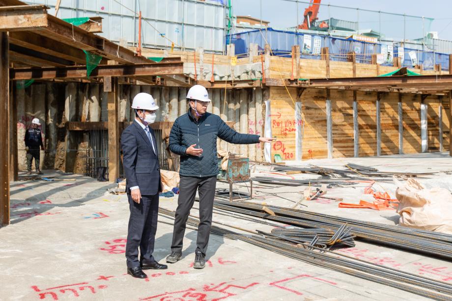 200303_학하동 로컬푸드 직거래 판매장 건설 현장 방문_0002