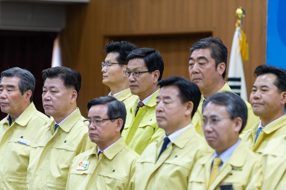 200319_소상공인 자영업자 지원관련 도지사 언론브리핑 _0002