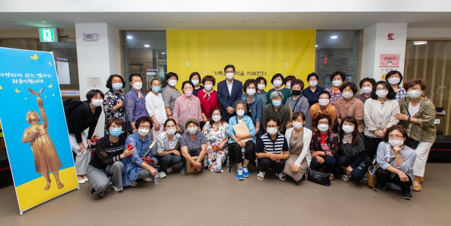 200710_여성단체협의회 여성인원영화 관람_0015