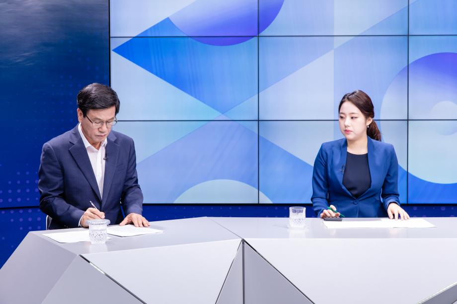 200710_충남방송 헬로이슈토크 방송촬영_0002