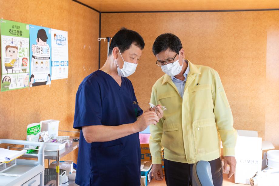 200826_코로나19 관련 보건의료원 방문_0002