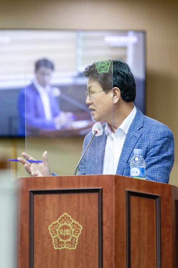201021_제268회 군의회 임시회 제1차 본회의_0004
