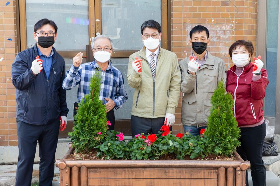 210421_청양읍 화단 조성 활동 격려_0009