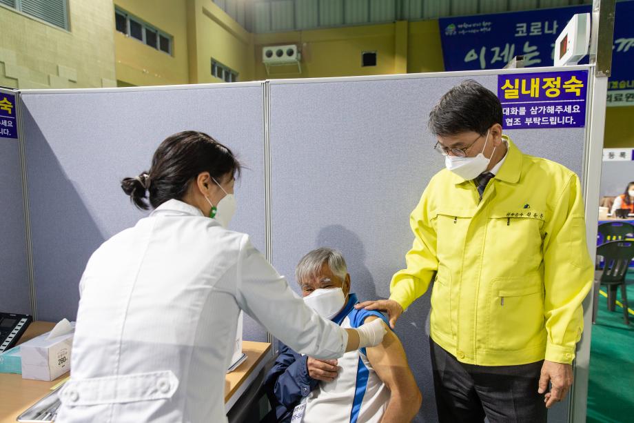 210422_코로나19 백신접종센터 현장 방문_0008