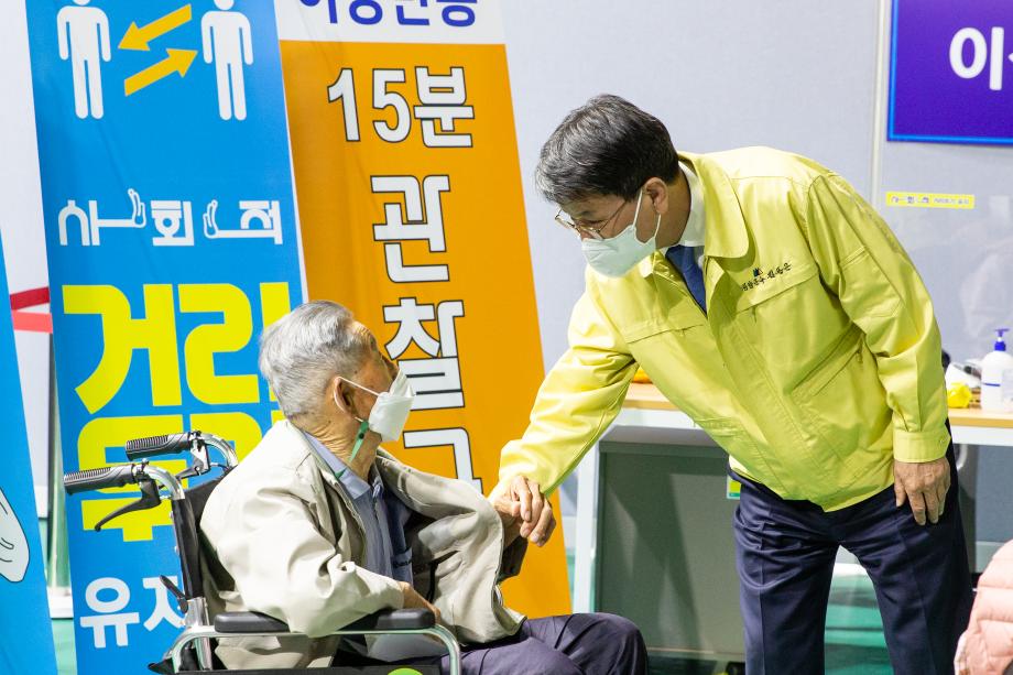 210426_코로나19 백신접종센터 현장 방문_0004