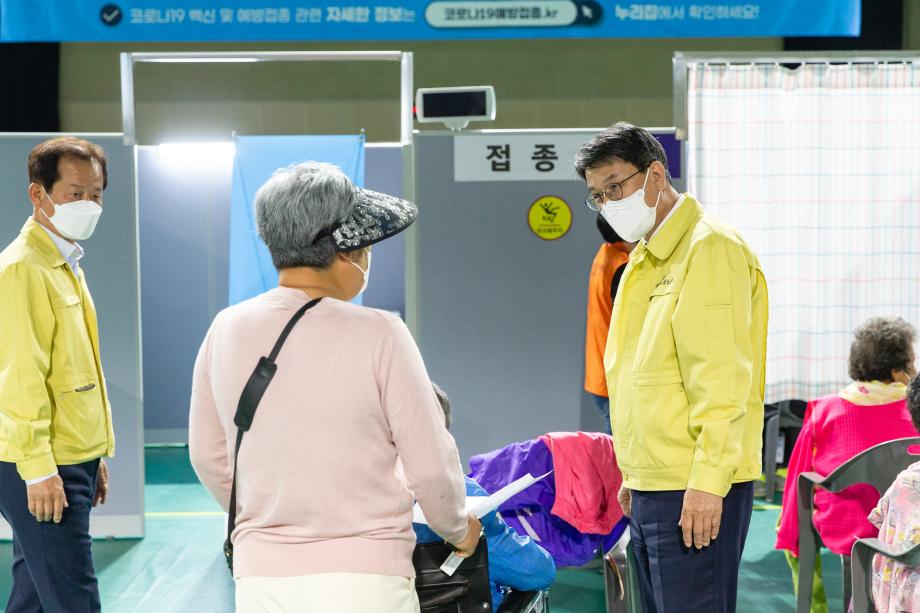 210426_코로나19 백신접종센터 현장 방문_0007