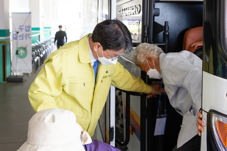 210513_코로나19 백신 2차 접종 현장방문_0012