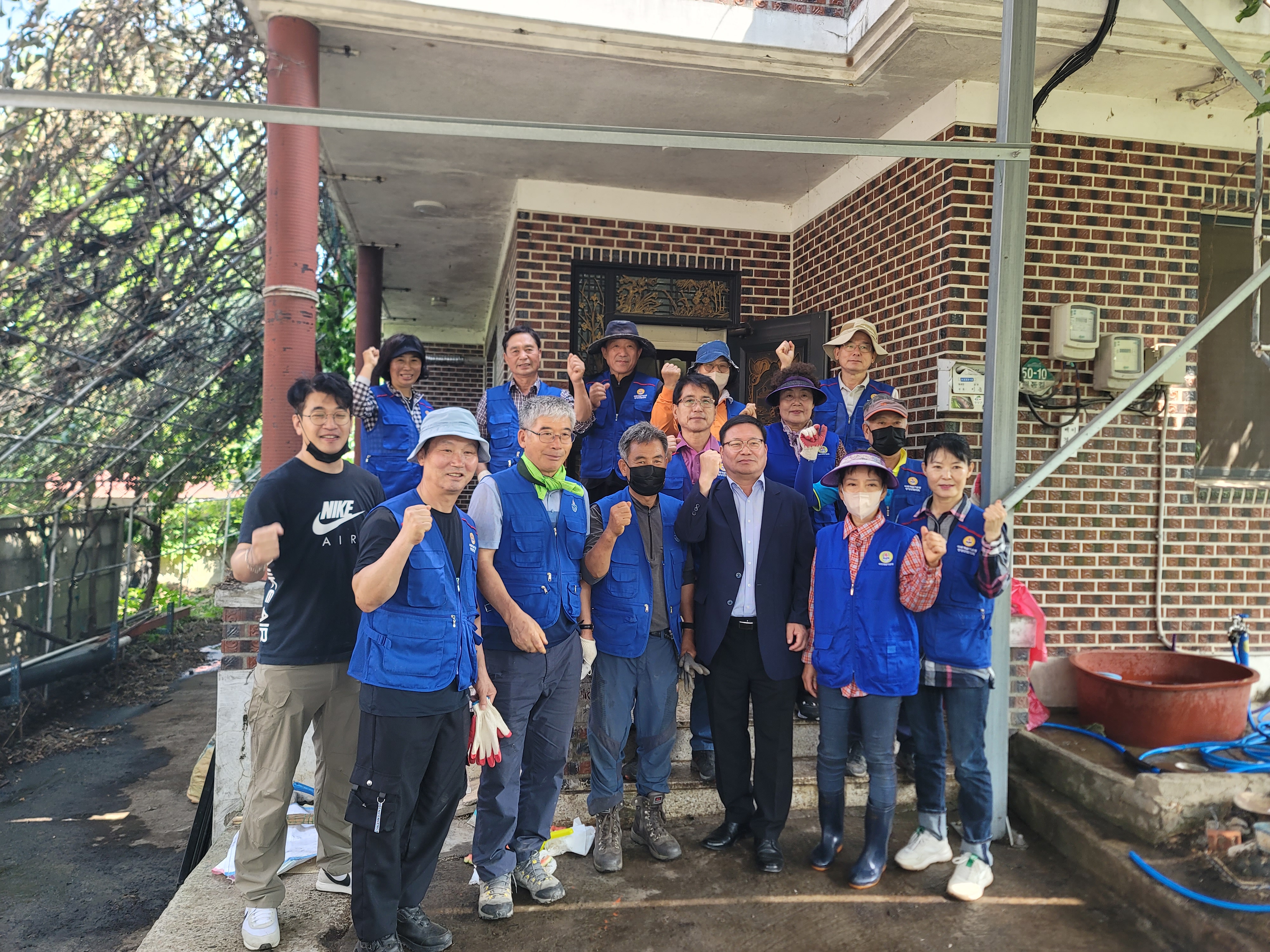 바르게살기운동 청양군협의회  주거환경개선 봉사활동 실시.jpeg