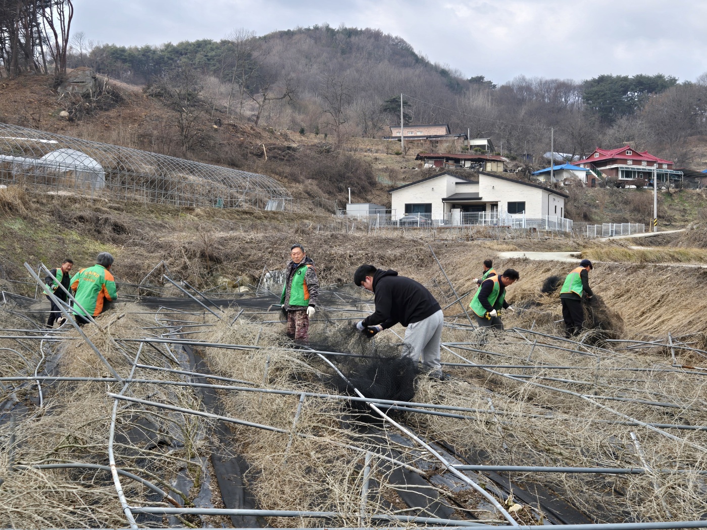 9.복구활동 구슬땀
