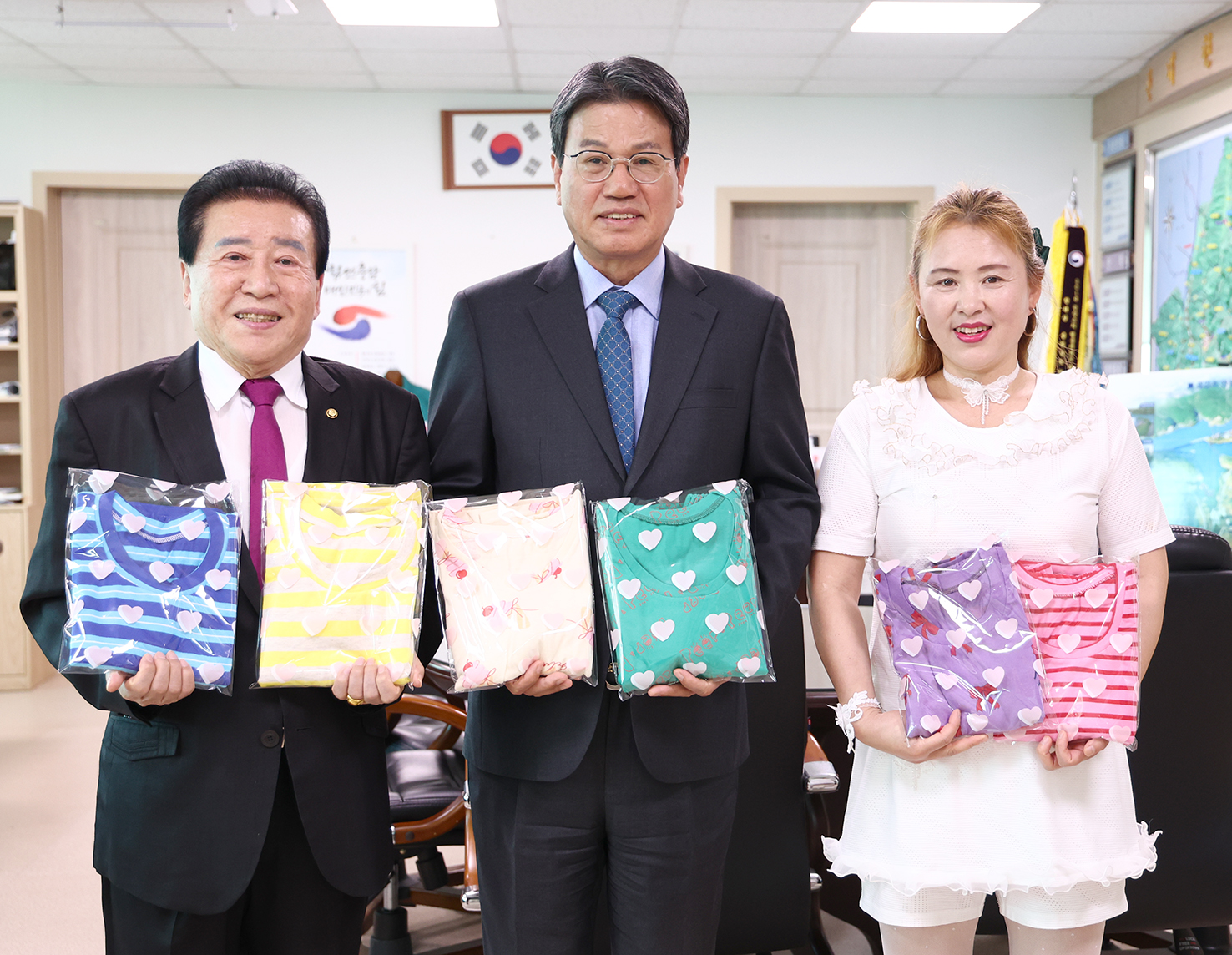 3. “아이들에게 시원한 여름을” (1)