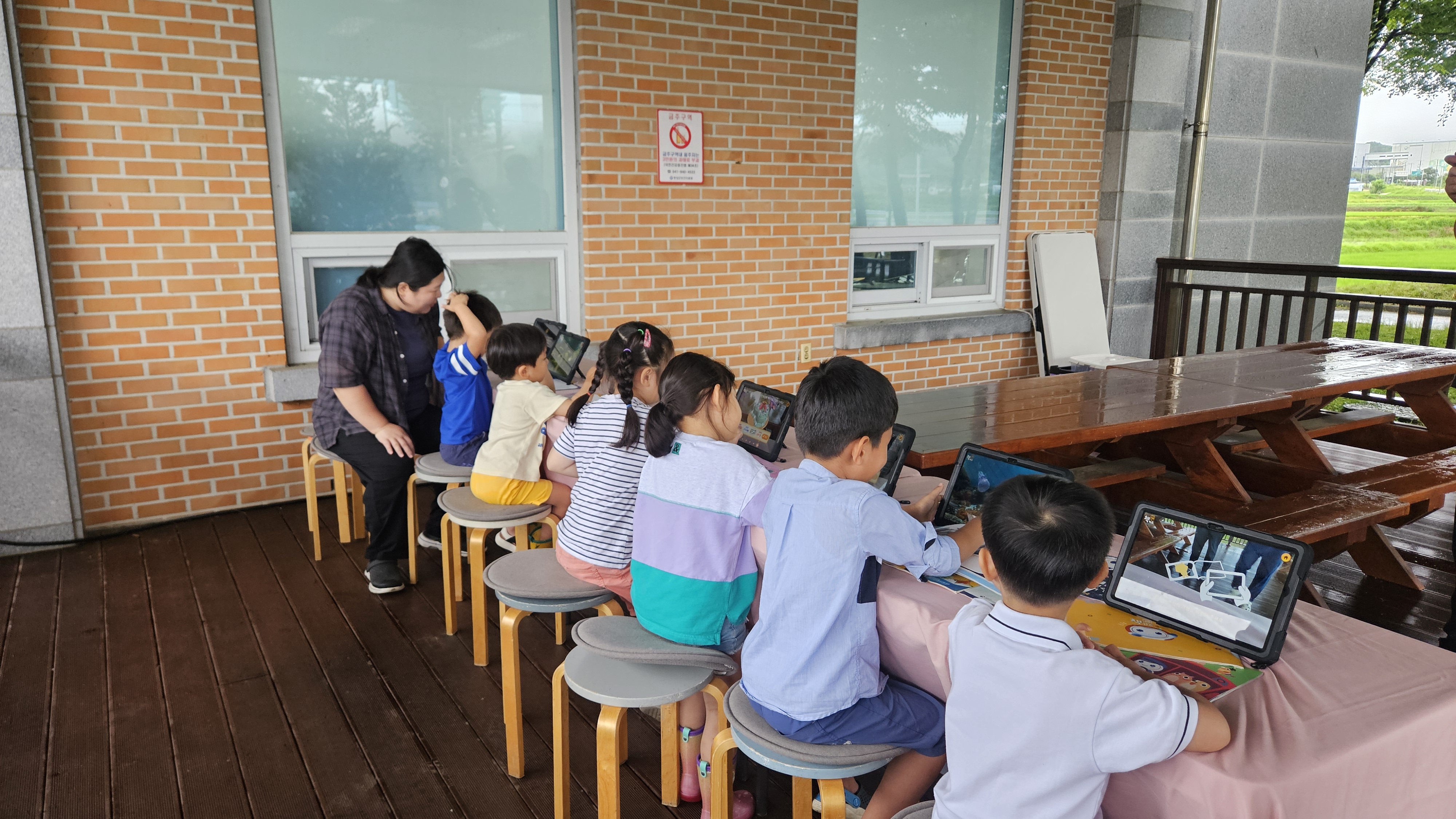 3. 청양 정산도서관  ‘달리는 책 놀이터’ 큰 호응(1-3)