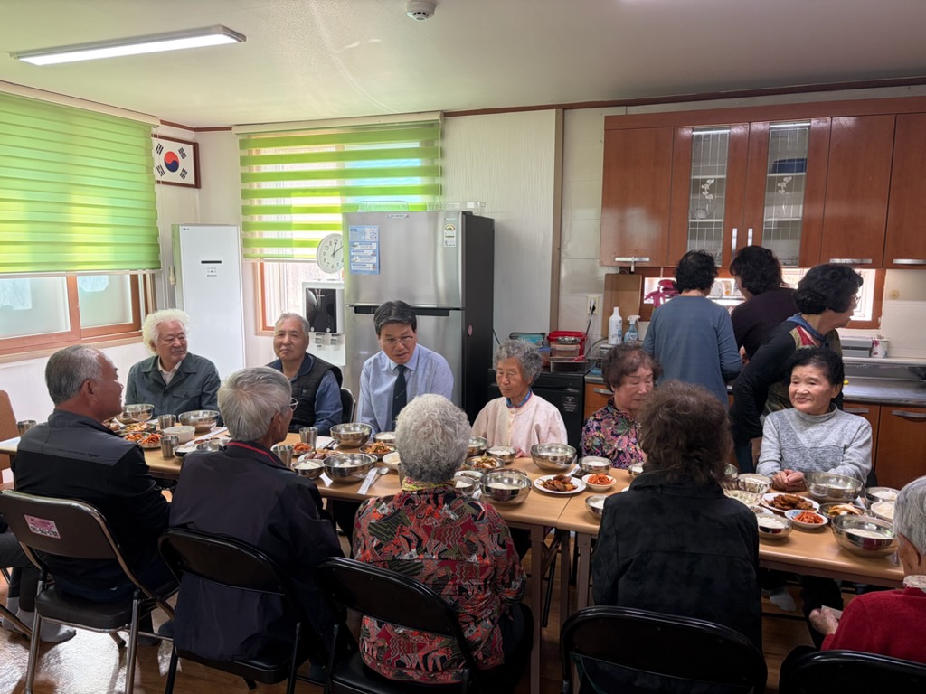 2. 청양군  경로당 무상급식 시범사업 점검 실시(1-3)