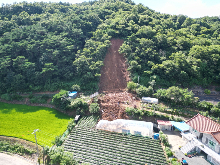1. 청양군  2025년 산사태 피해지 신속 복구