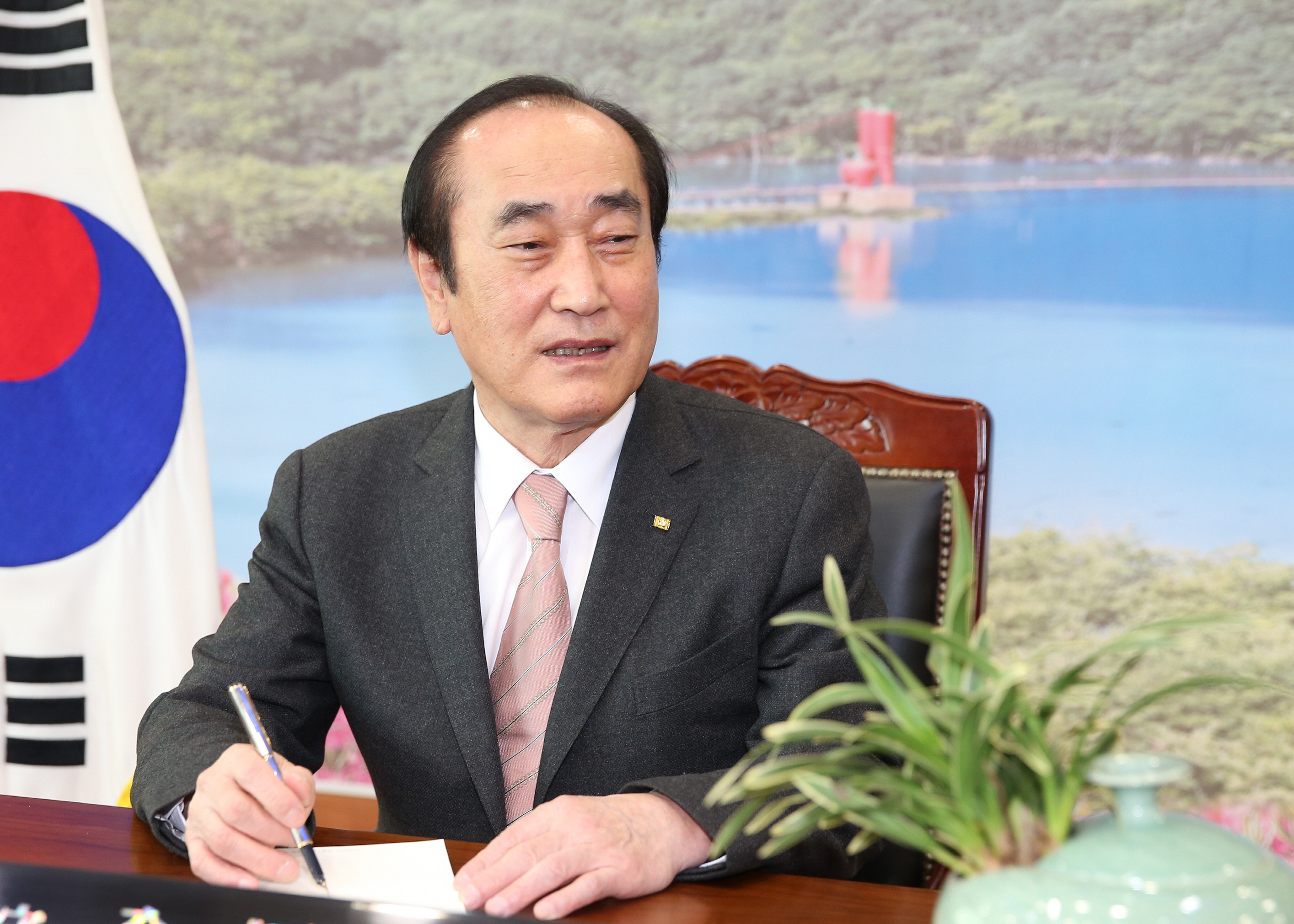 3. 유병권 청양군 명예군수  4년 연속 고액 기부 ‘고향 사랑’의 표본.JPG