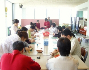 “보건의료원을 학교 삼아 재활치료해요”