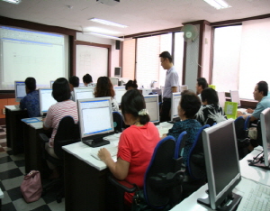 컴퓨터 배우면서 사회 적응도 ‘쑥쑥’