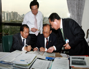 청양군 주요현안사업 해결 위해 팔 걷어