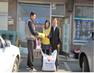 어려움 당한 주민에 온정의 손길 이어져