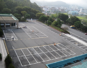 승용차 하루 만이라도 쉬게 해주면 지구가 좋아해요!!