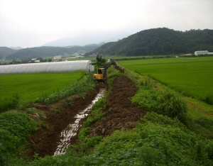 청양군, 풍년농사 위해 용ㆍ배수로 정비