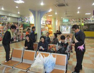 청양 공무원, 발로뛰는 축제 홍보 올인