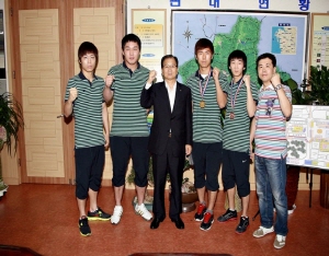 청양군 복싱팀, 황금빛 성과 거둬