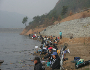 ‘제5회 청양군수배 전국 민물낚시대회’ 개최