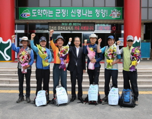 청양군 홍보하며 서울에서 청양까지 걸어온 출향인!