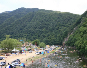 대치면, 가족단위 피서지로 각광